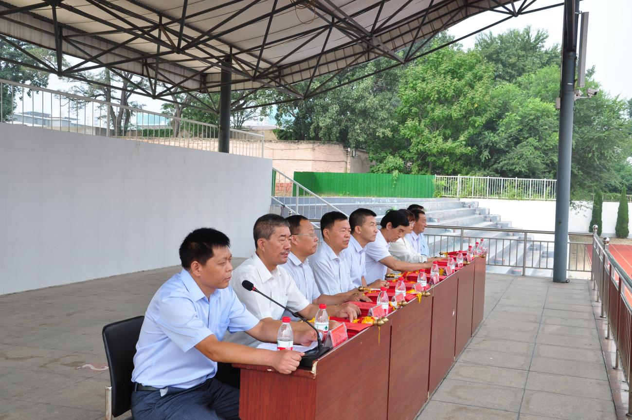 金秋助学 ┃ fun88乐天使集团为实验中学高考学子颁发“fun88乐天使助学金”